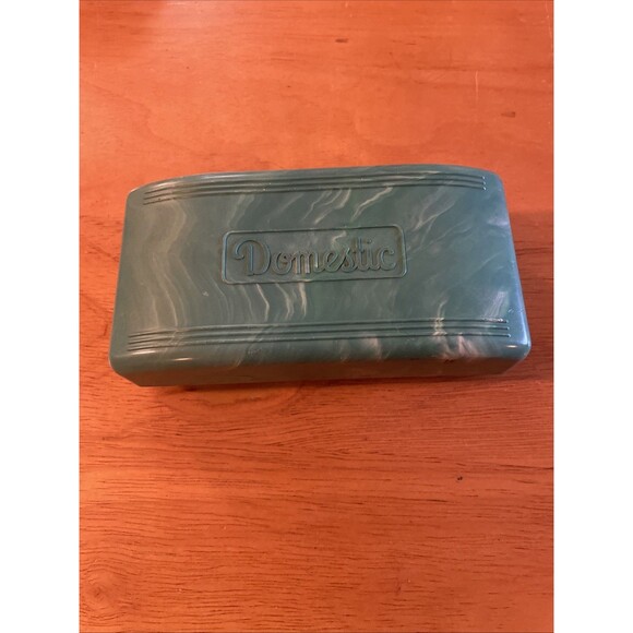 VTG Domestic Celluloid MARBLED GREEN PLASTIC TRINKET CASE Box - Picture 1 of 5